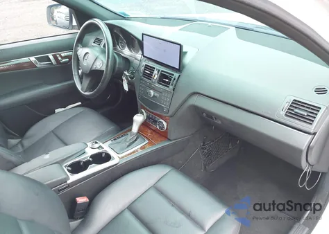 2009 Mercedes-Benz C 300 Sport 4Matic из США, поврежденный, VIN WDDGF81X69R078580